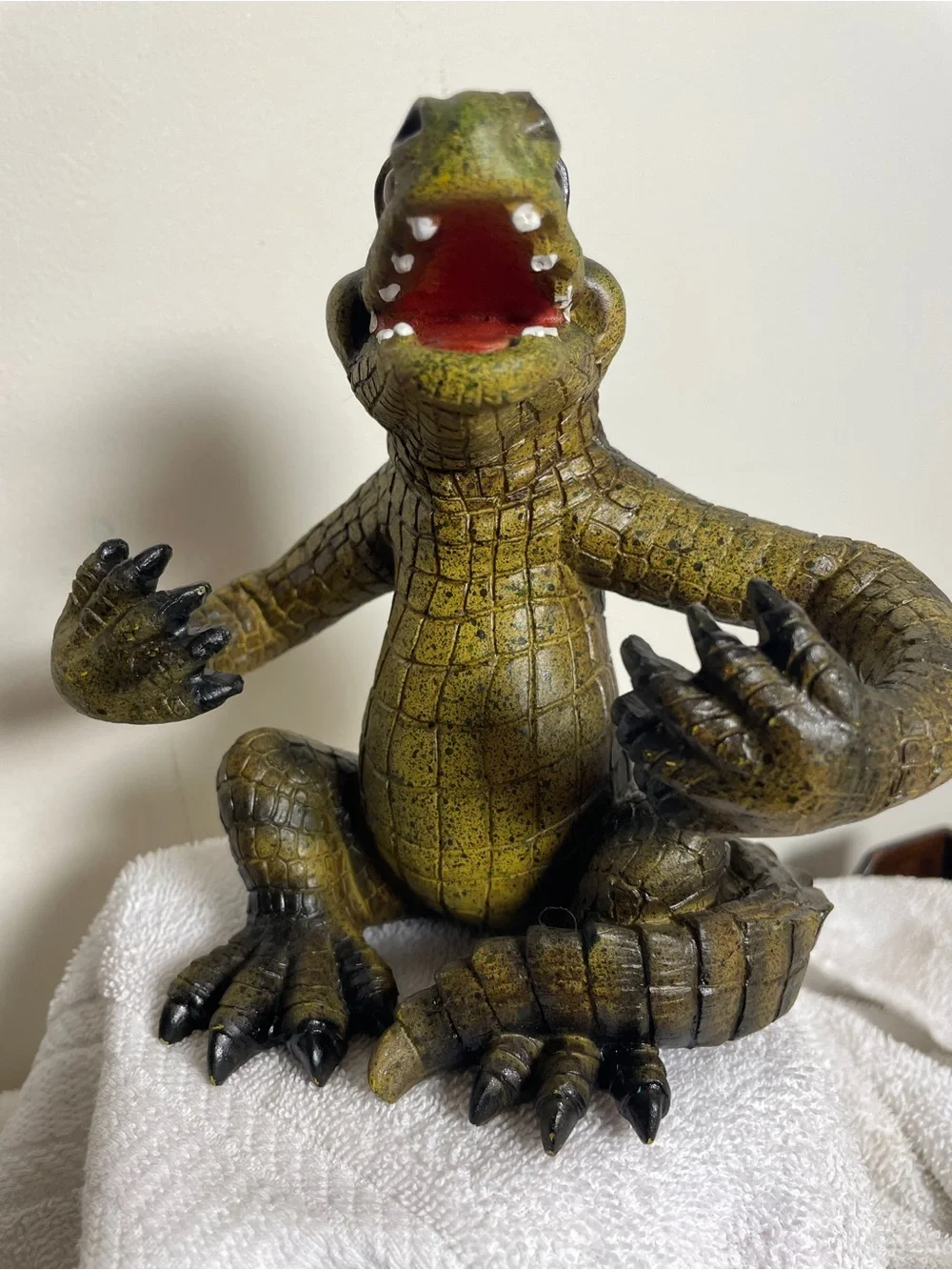Vintage Cast Resin Alligator Crocodile Figurine Whimsical Reptile Decor 6.5